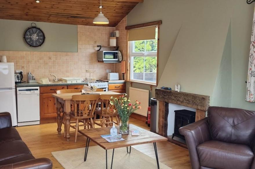 2 bedroom accommodation in Staithes, near Whitby