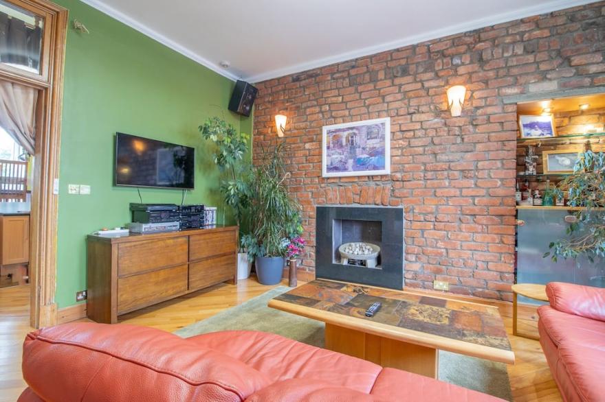 Luxury Apartment in Hamilton, Nr. Glasgow, Strathclyde, Scotland