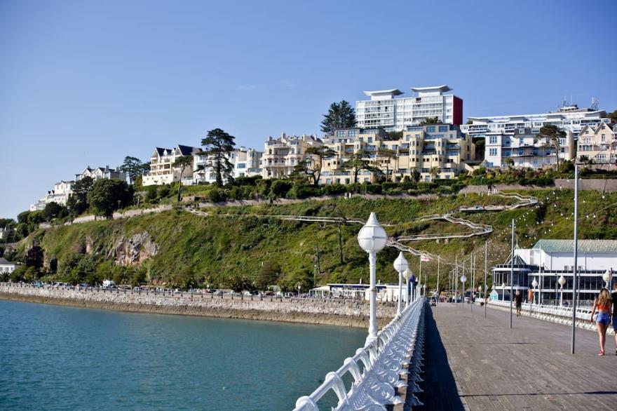 Harbour View, Luxury 5 star Apartment, Stunning Views, Location Free Parking