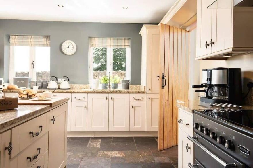 Host & Stay | Hastings House