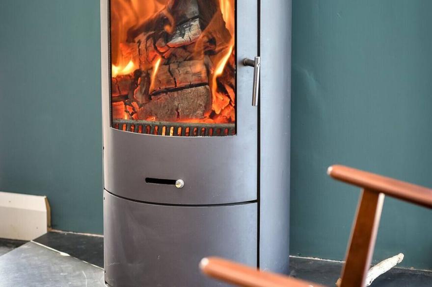 Geufron House - Four Bedroom House, Sleeps 8