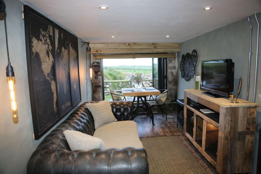 Luxury Cottage in a peaceful and serene location on the western tip of Cornwall