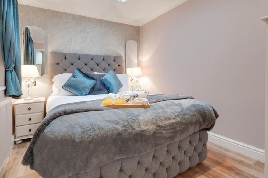 Pudding Stones - One Bedroom Apartment, Sleeps 2