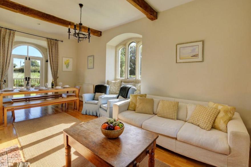 The Magazine - Three Bedroom House, Sleeps 5
