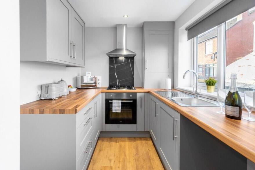 Brand New - Two Bed - Parking - Stourbridge