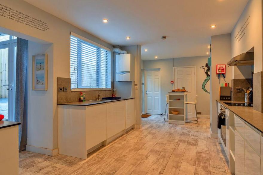 7 Bedroom Town House, all with en suite. Ideal family getaway home by the sea!