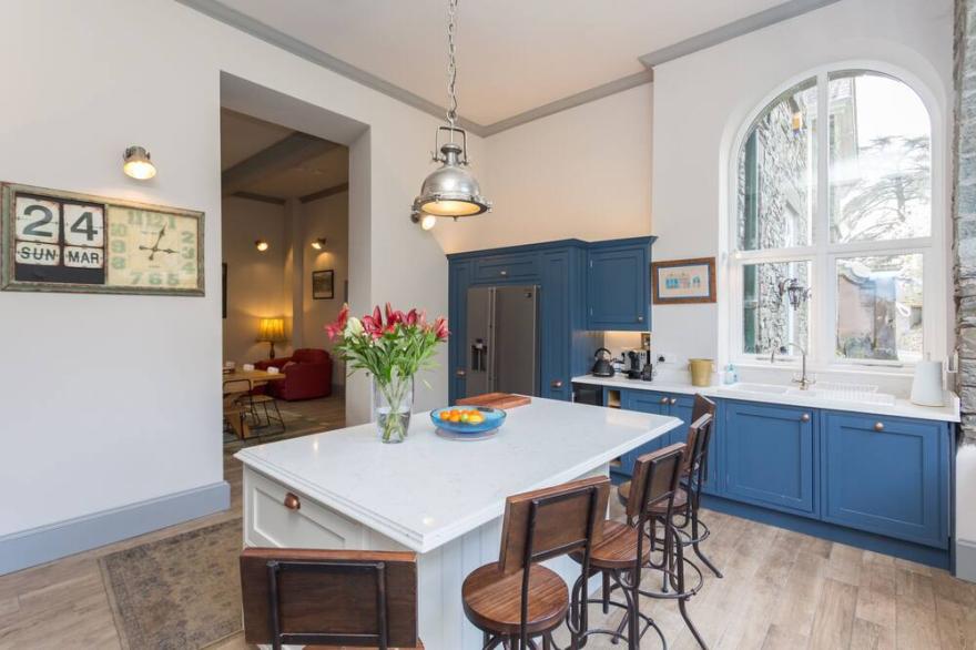 Luxurious period house on the shores of Lake Windermere