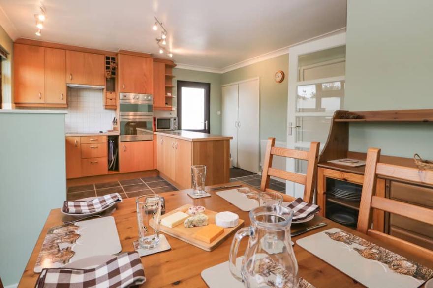MARSH GARTH, pet friendly, with a garden in Kirkby-In-Furness