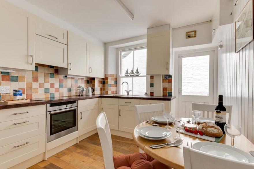 Meadowcroft - Two Bedroom House, Sleeps 4