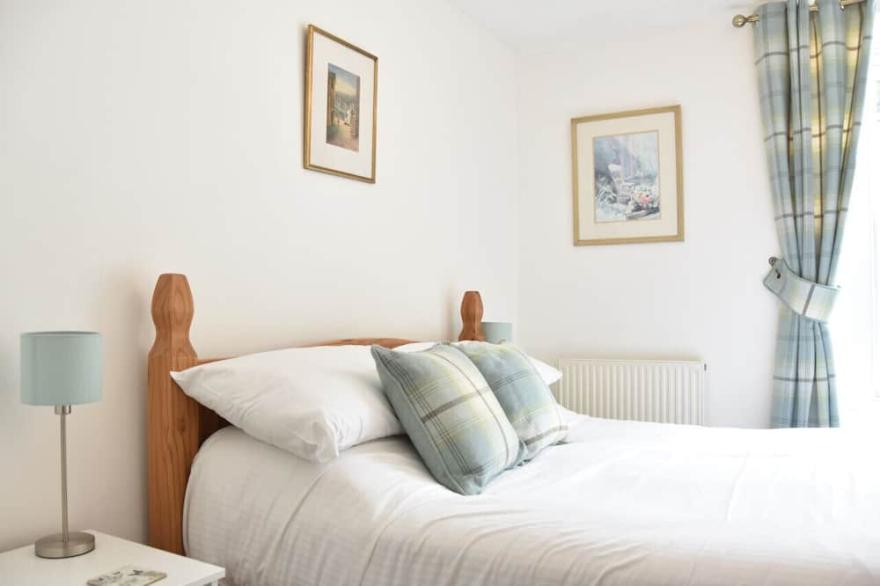 Meadowcroft - Two Bedroom House, Sleeps 4