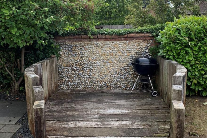 Lilac Cottage - Three Bedroom House, Sleeps 6