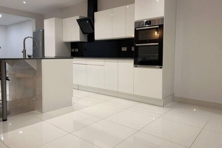 Spacious family  house in Fulham, close to local Amenities
