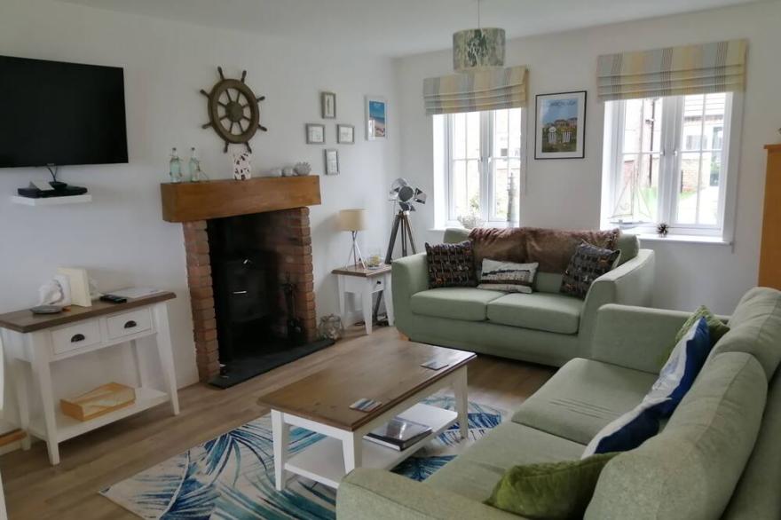 Brigg End View -  a cottage that sleeps 4 guests  in 2 bedrooms