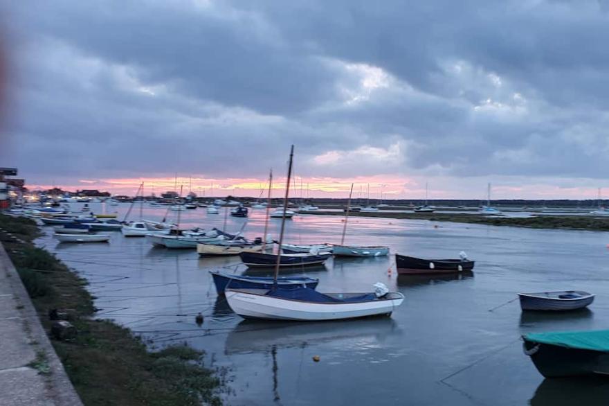 Wells-next-the-Sea. Quiet accommodation close to the Harbour and shops.