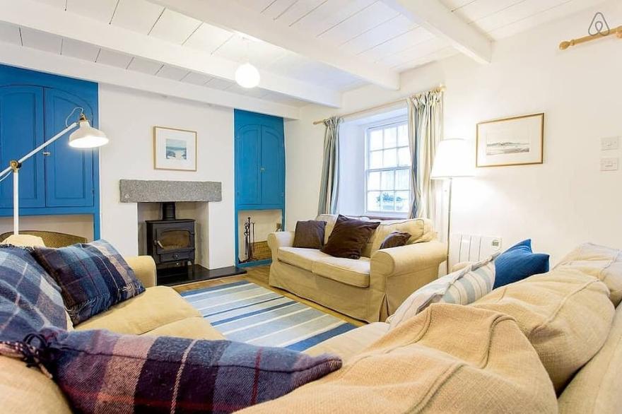 Old Fisherman's Cottage with Sun Deck Offering Sea Views of St Mawes Harbour