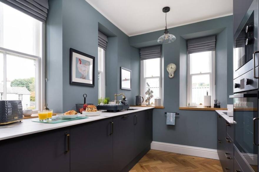 WANSFELL AT LIPWOOD HOUSE, family friendly in Windermere