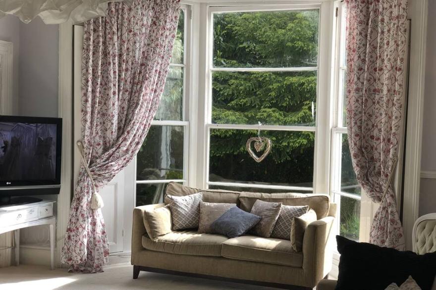 Stylish Very Spacious Unique Accommodation in Ilfracombe
