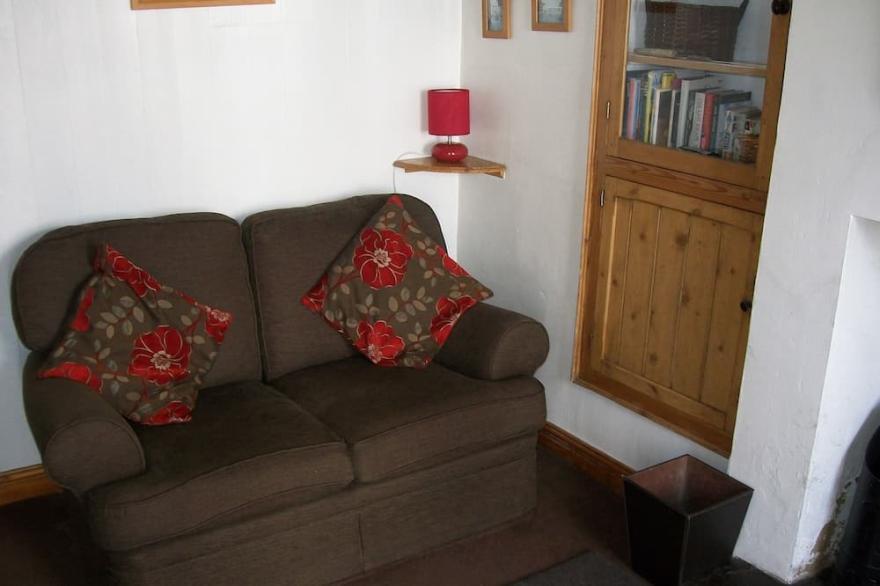 Cosy Cottage in Staithes. North Yorkshire Moors Coast. Weekend Breaks Available
