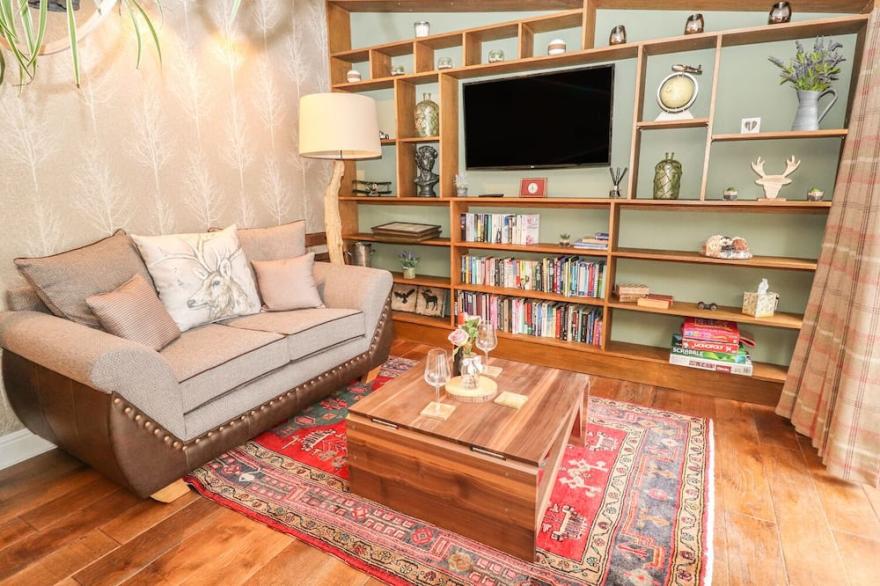 THE COTTAGE  @ THE COACH HOUSE, pet friendly in Rossett