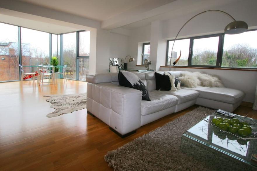 Waterside Large 5* Luxury Olympic Park Stratford Bow Hackney Wick Boutique HUGE