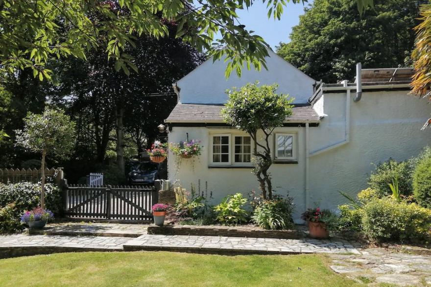 Bill's Barn, Romantic Cottage Nr Perranporth, Sleeps 2, Dog friendly