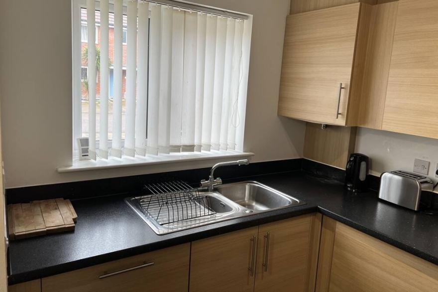 Charming 2-Bed Terraced home in Dartford