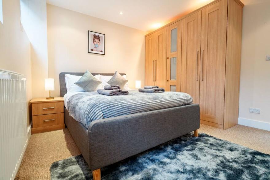 Immaculate 3-Bed House in central London