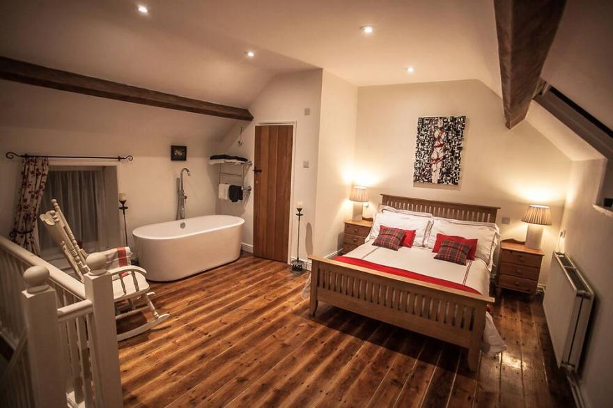 Luxury couple's country retreat in spectacular location in the North York Moors