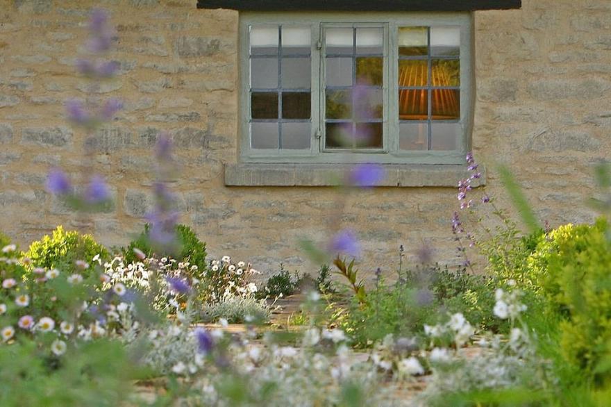 The Perfect Cotswold Cottage for Two