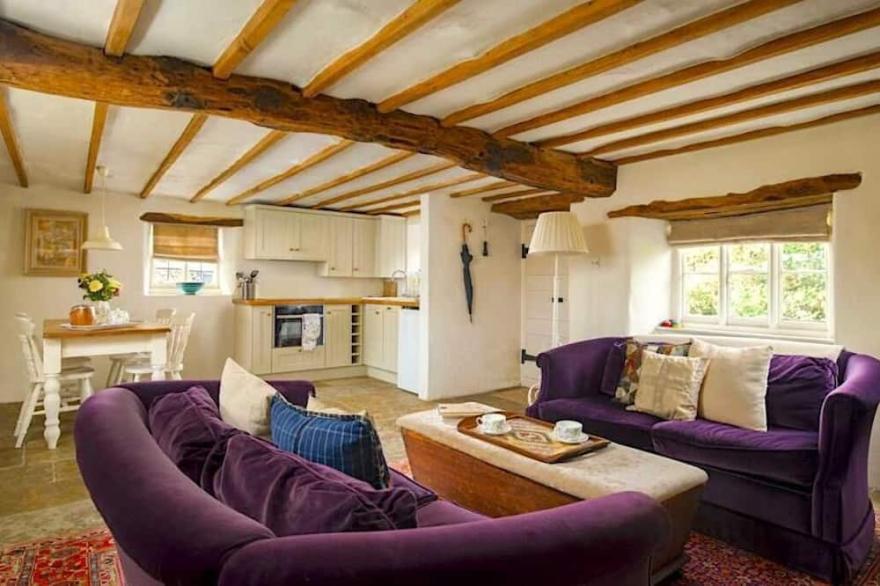The Perfect Cotswold Cottage for Two