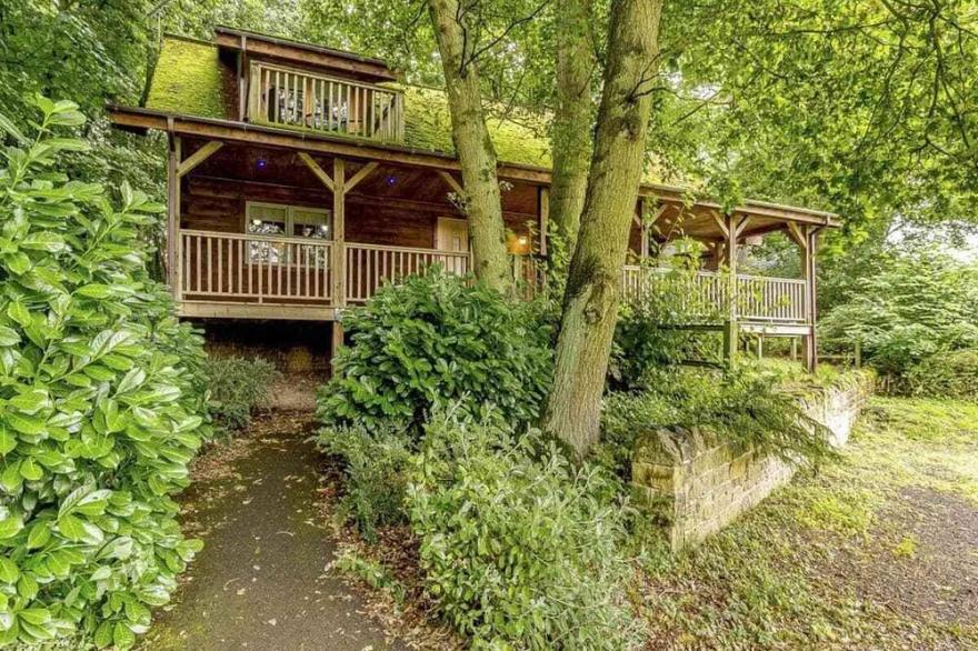 3 bedroom accommodation in Edwinstowe