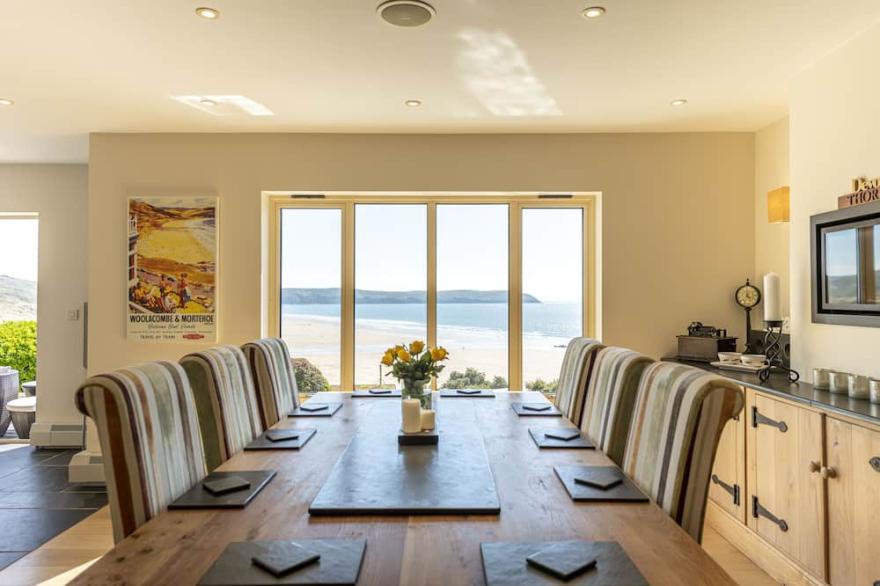 Enjoy Stunning Sea Views From A Detached Contemporary Coastal Holiday Home
