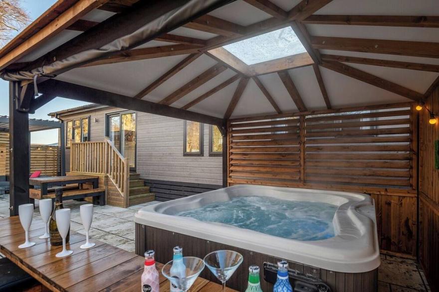2 bedroom accommodation in Raywell, Cottingham