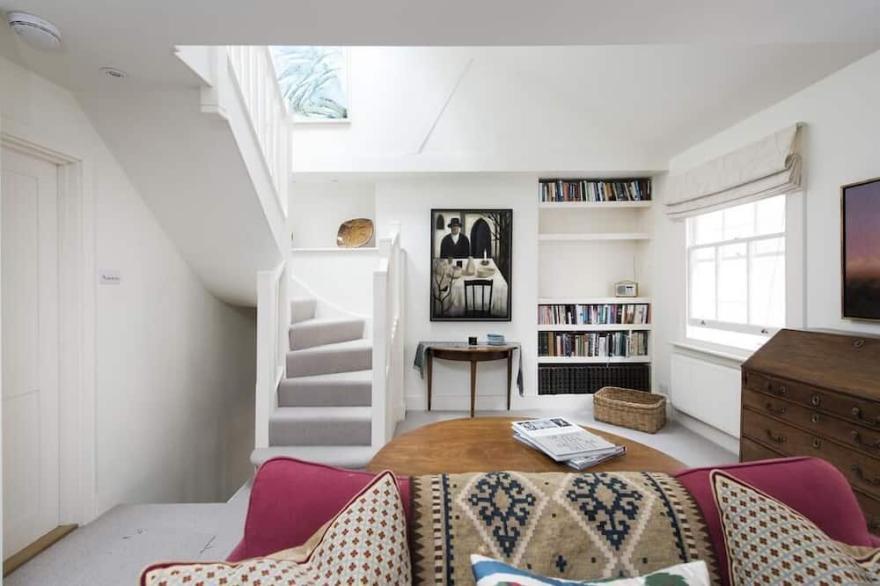 PERFECT KENSINGTON MEWS HOUSE - LUXURY JUST FOR YOU - CLOSE GLOUCESTER RD. TUBE