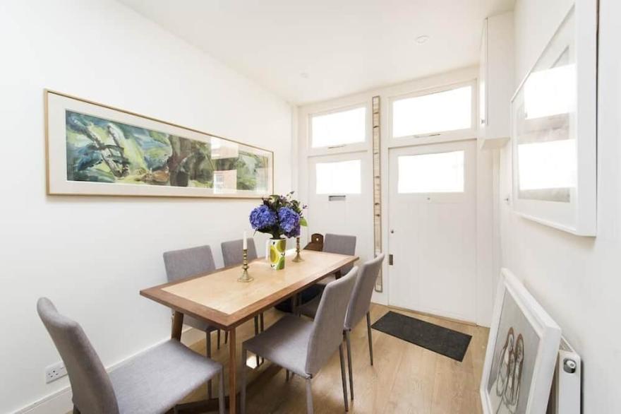 PERFECT KENSINGTON MEWS HOUSE - LUXURY JUST FOR YOU - CLOSE GLOUCESTER RD. TUBE
