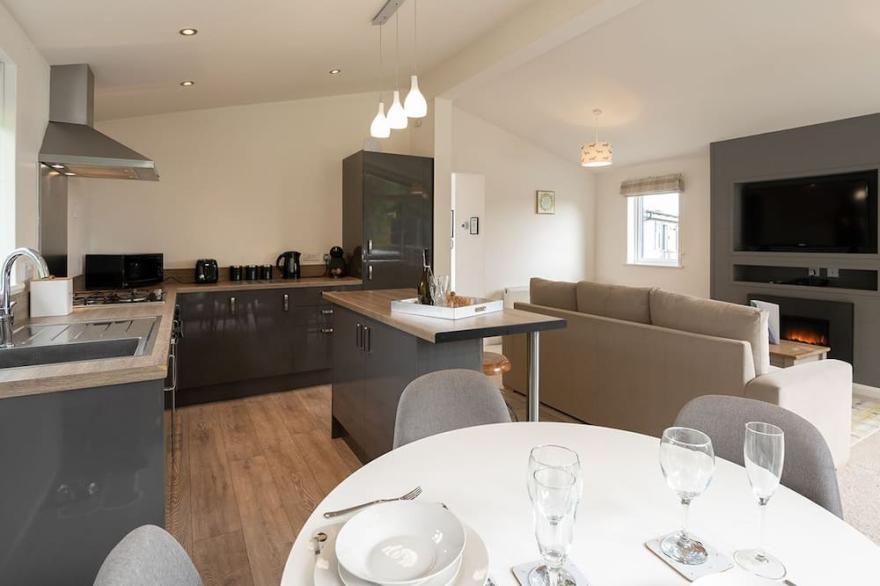 1 bedroom accommodation in Raywell, Cottingham