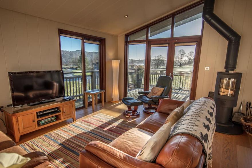 Organic 5 Star Cedar Lodge With Stunning Views Across Esthwaite Water