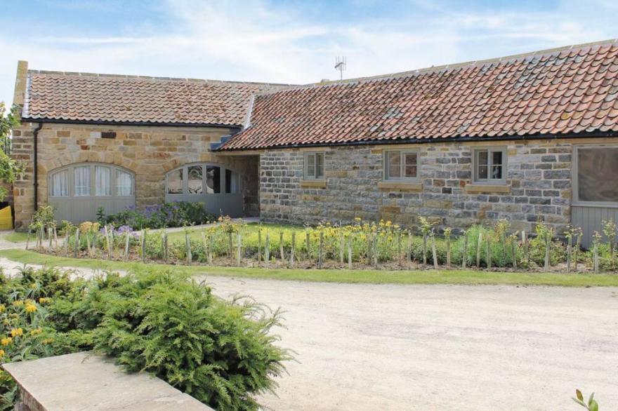 4 bedroom accommodation in Scalby, Scarborough