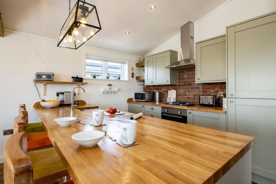 Edge of Padstow, 2 bedroom luxury lodge, 2 parking lots