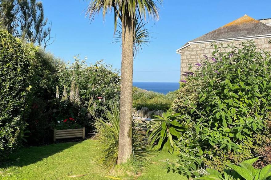 Sandylands, Sennen Seaside Retreat With Sea Views