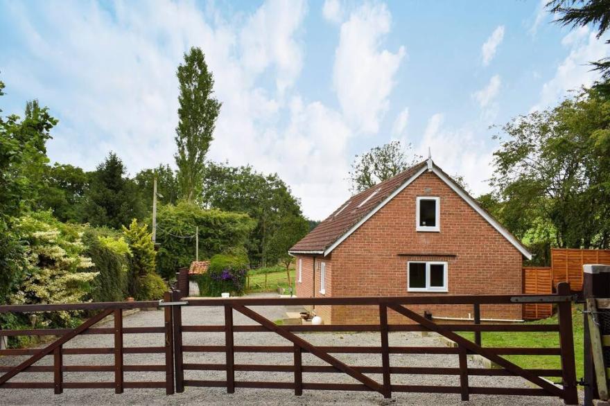 2 bedroom accommodation in Hovingham, near York