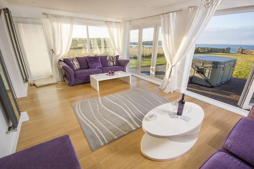 Luxury Villa Cottage with Hot Tub Jacuzzi and stunning uninterrupted sea views!