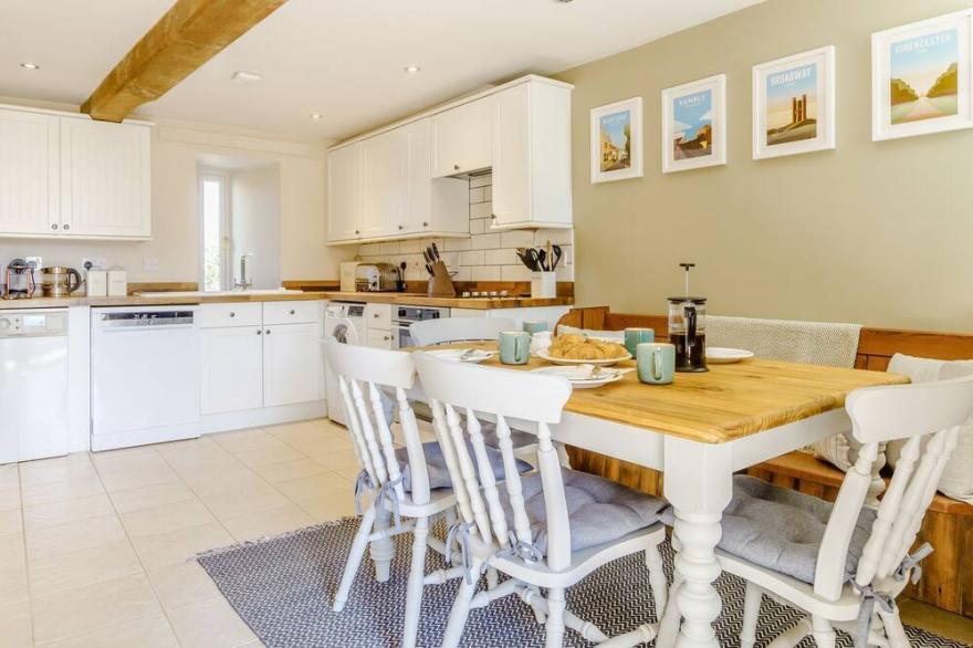 3 bedroom accommodation in Kemble, near Cirencester