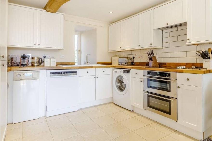 3 bedroom accommodation in Kemble, near Cirencester
