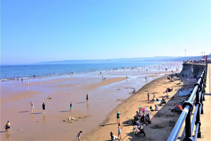 ❤️ Large Family Self Catering Holiday House-Filey