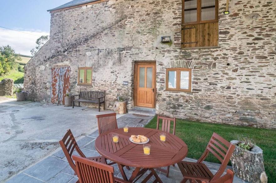 3 bedroom accommodation in Dartmouth