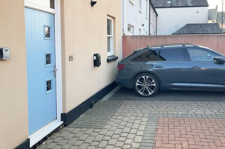 3 bedroom accommodation in Shaldon