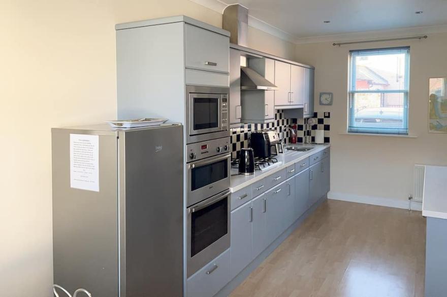 3 bedroom accommodation in Shaldon