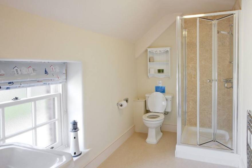 3 bedroom accommodation in Scalby, Scarborough