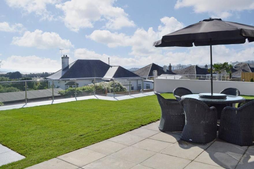 3 bedroom accommodation in Polmear, near Par